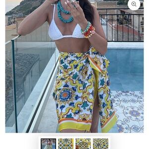 Dolce Vita Chic Sicilian Scroll FOULARD